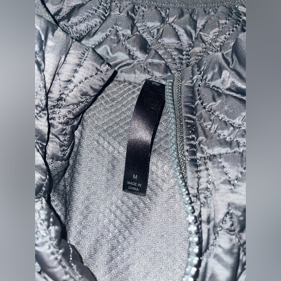 Fabletics Insulated quarter-zip Sweatshirt - Picture 2 of 5